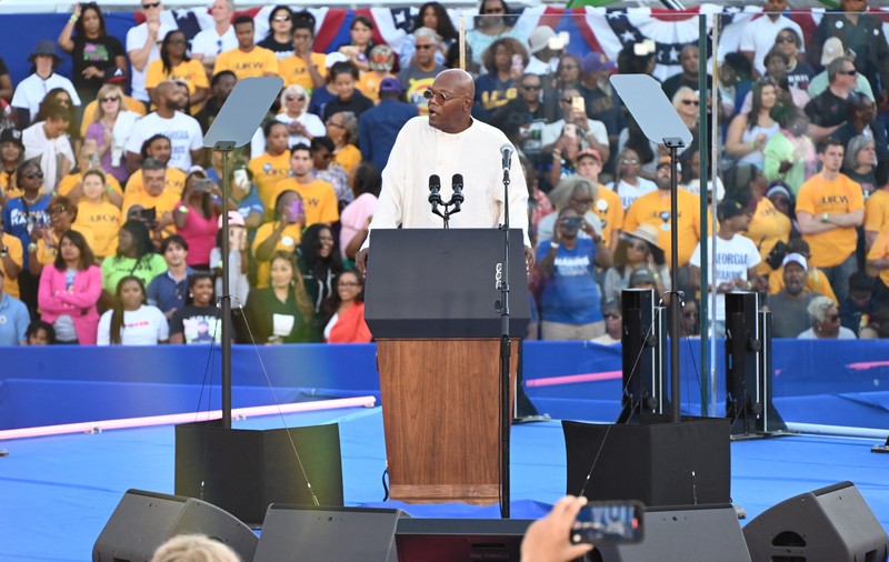 Bruce Springsteen a cântat pentru Kamala Harris și l-a criticat pe Donald Trump, acuzându-l că vrea să fie un tiran | VIDEO