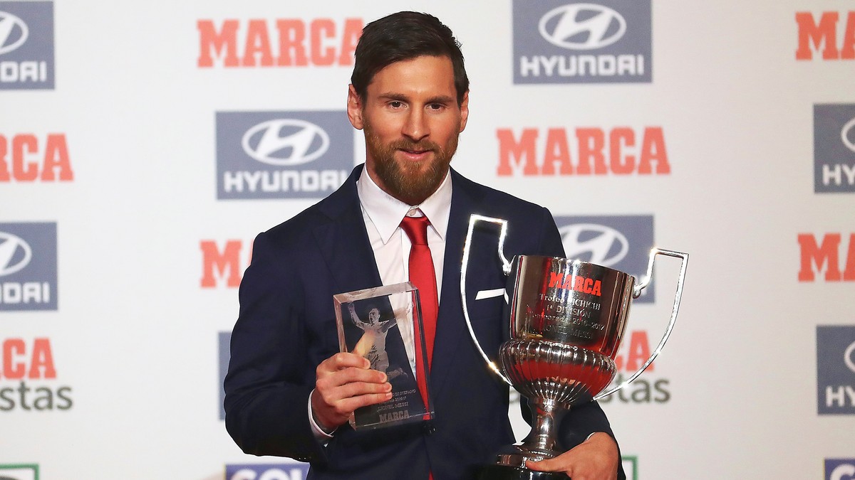 Messi a primit "Trofeul Pichichi" şi "Trofeul Alfredo Di Stefano"