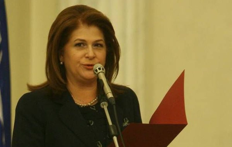 Veşti bune pentru români! Pensiile şi salariul minim ar putea creşte!