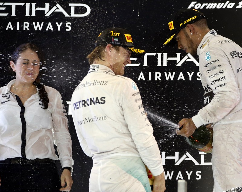 Nico Rosberg a câştigat Abu Dhabi Grand Prix, Lewis Hamilton al doilea / GALERIE FOTO