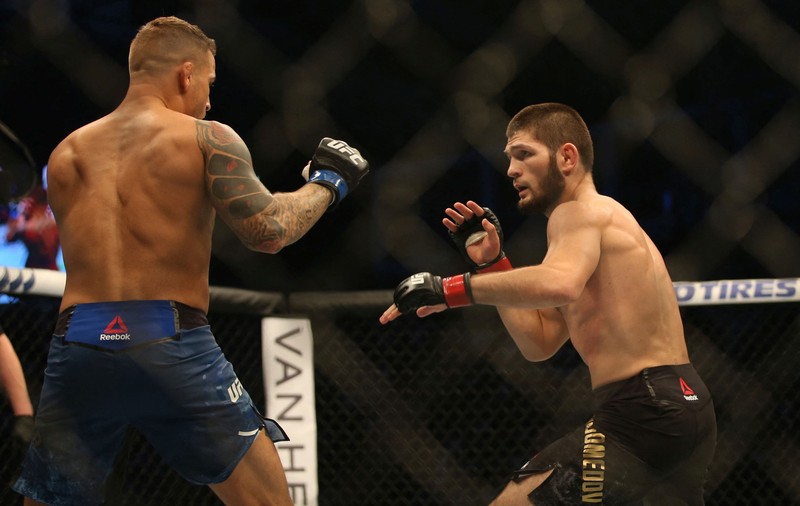 Khabib Nurmagomedov și-a anunțat retragerea, după o victorie obținută cu piciorul rupt. “Este imposibil să mai revin”