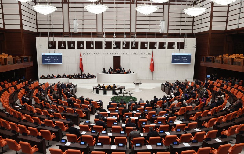 Parlamentul Turciei a ratificat aderarea Finlandei la NATO. Cererea Suediei rămâne blocată