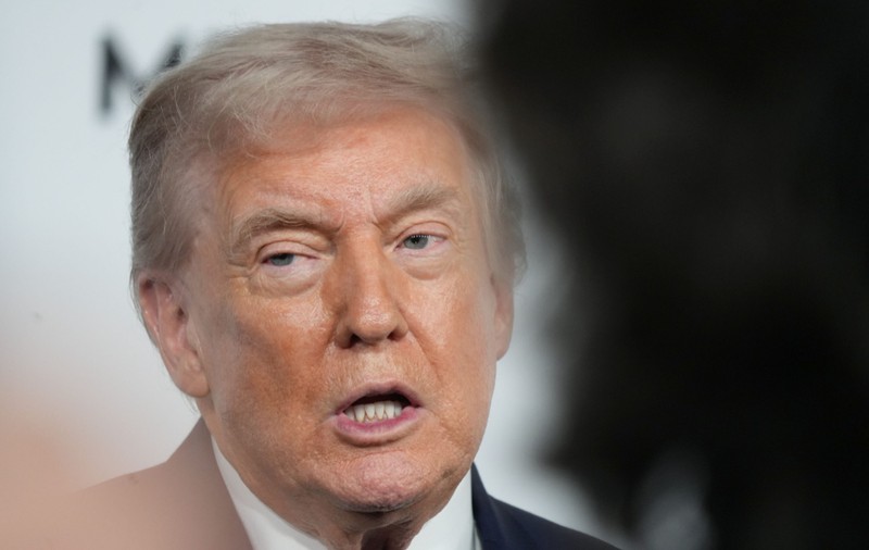 Postare rasistă a lui Donald Trump despre soții Obama, ștearsă abia după 12 ore: scuza mincinoasă a purtătoarei de cuvânt de la Casa Albă