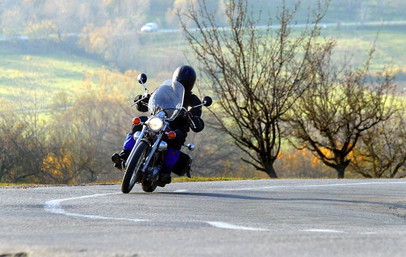 Examenul pentru permisul de motocicletă va fi mai greu. Ce propune MAI