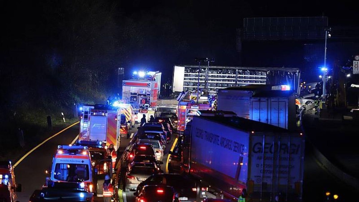 Imagine surprinsă în locul unde a fost oprit șoferul de TIR.