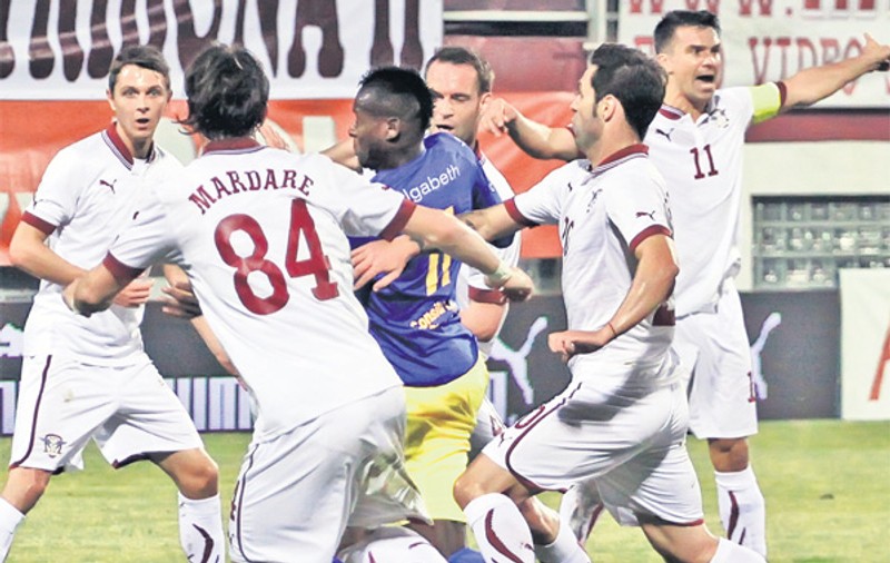 Grevă la Rapid