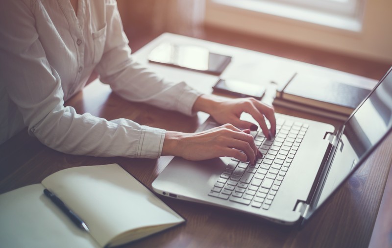 Diacritice online. Aplicații care pun automat diacritice în texte
