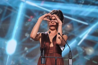 Ana Ularu a trimis o "inimă" colegilor FOTO: Florin Ghioca