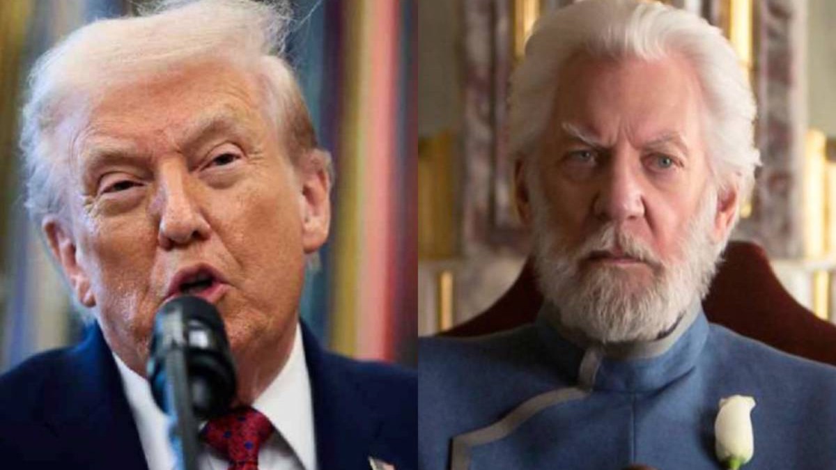 Colaj foto , în stânga este Donald Trump, președinte SUA, vorbind la un microfon, îmbrăcat în costum închis și cravată roșie. În dreapta este actorul canadian Donald Sutherland, în rolul președintelui Coriolanus Snow din seria „Jocurile Foamei”, un bărbat în vârstă, cu păr și barbă albe, îmbrăcat într-o tunică elegantă, într-un decor luxos.