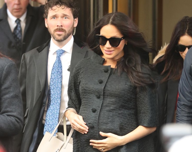 FOTO | Meghan Markle a petrecut alături de prieteni în New York. Cu cine a fost văzută Ducesa de Sussex