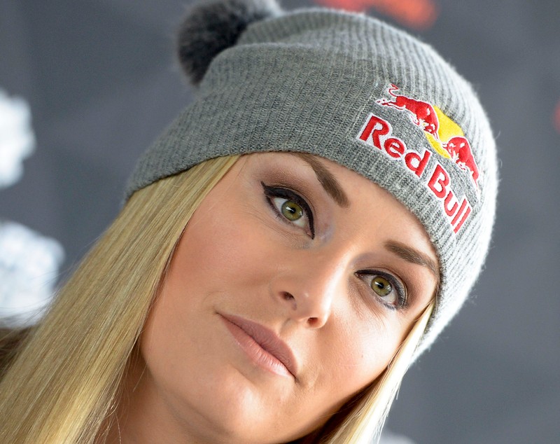 Schioarea Lindsey Vonn a pozat nud pentru a-şi promova noua carte