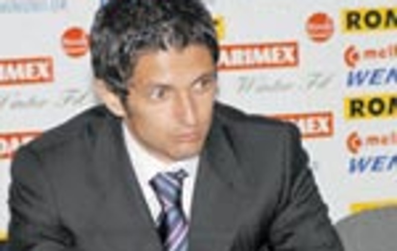 Razvan Lucescu, oficial la Poli