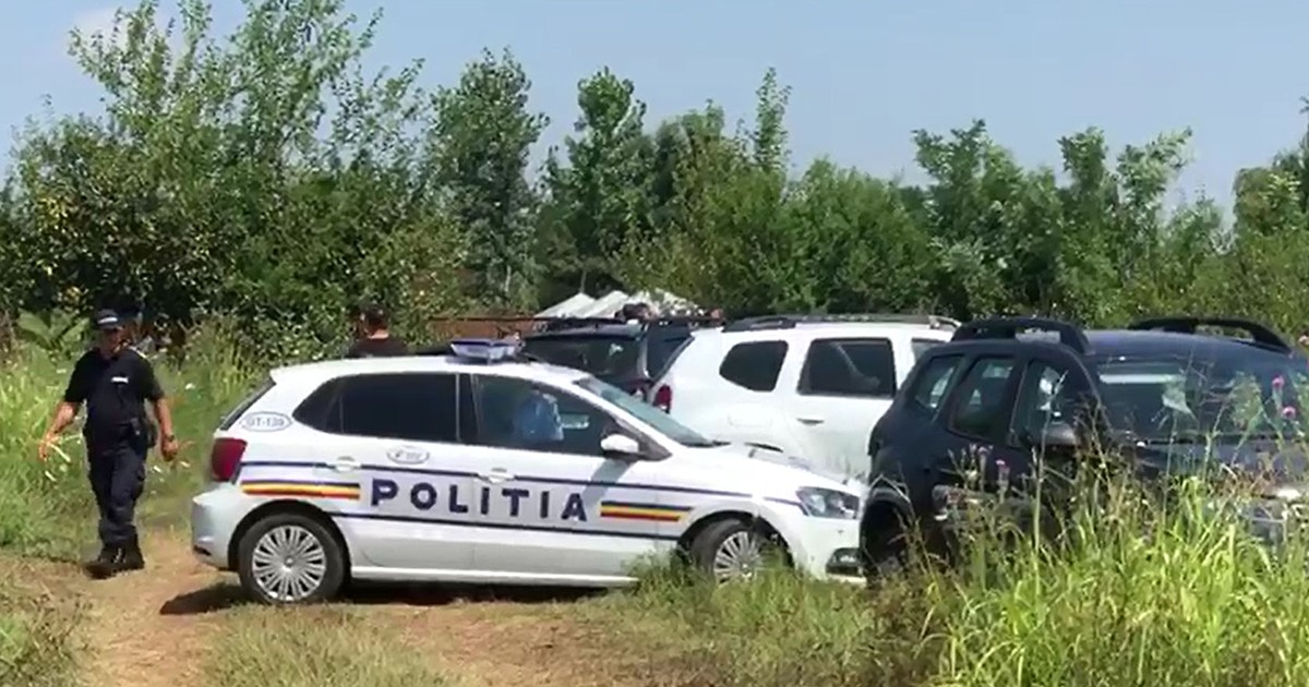 Noi probe găsite în pădurea din Caracal, după un apel la 112