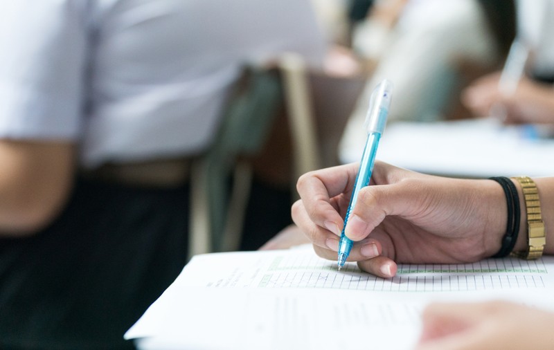 Rezolvarea subiectelor la BAC Istorie 2025 - sesiunea de toamnă