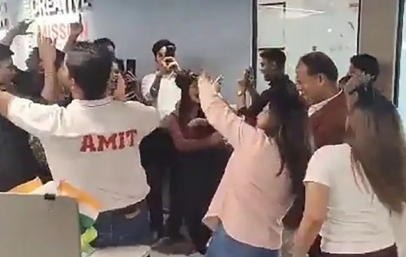 Șefii Air India, filmați la o petrecere după tragedia aeriană în care au murit 270 de oameni | VIDEO