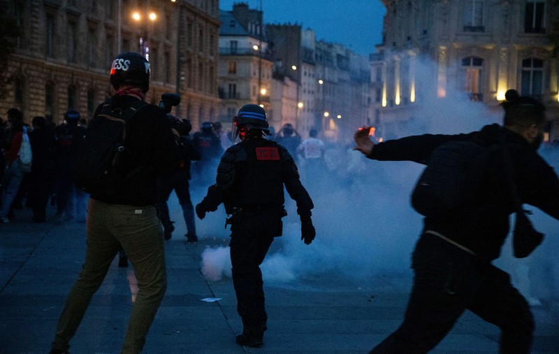 Franța a interzis toate manifestațiile pro-palestiniene. Tensiuni și incidente la Paris,  Macron a transmis un mesaj către națiune