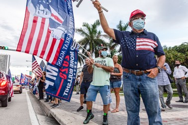 Susținătorii lui Trump, octombrie 2020, Miami | Foto: Hepta