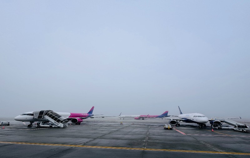 Extinderea programului Aeroportului Brașov la 24 de ore, amânată până în 2026, din cauza lipsei controlorilor de trafic