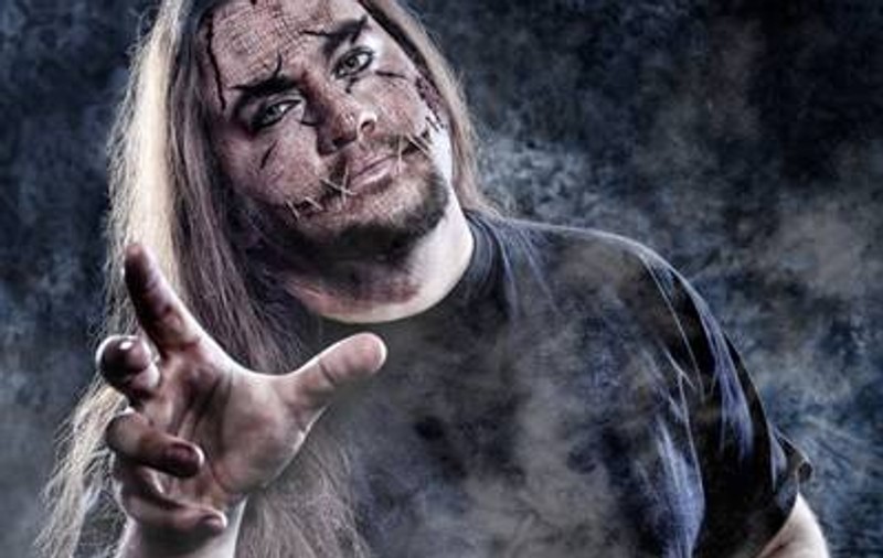Trooper: Voodoo la superlativ! Rockerii au adus o vrăjitoare pe scenă!