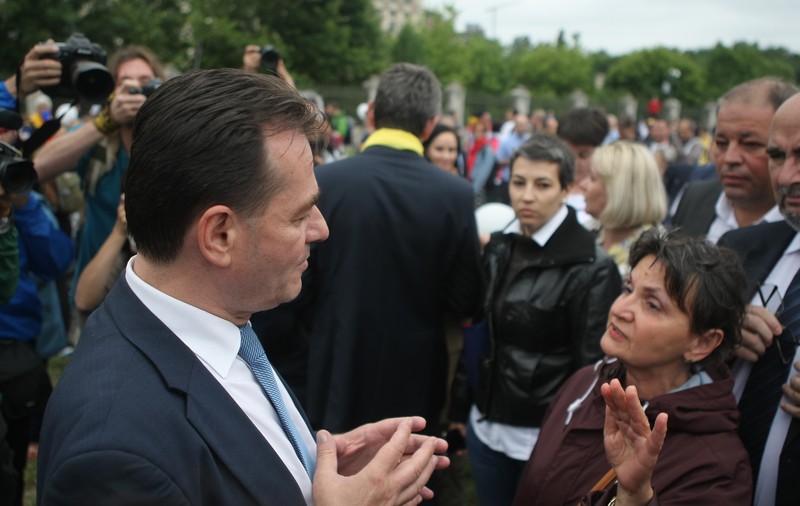 FOTO | Ludovic Orban, după moțiunea de cenzură: ”Sfârșitul lui Dragnea este aproape!”