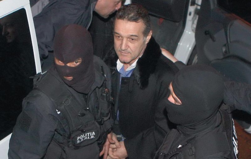 Gigi Becali face Paştele în arest