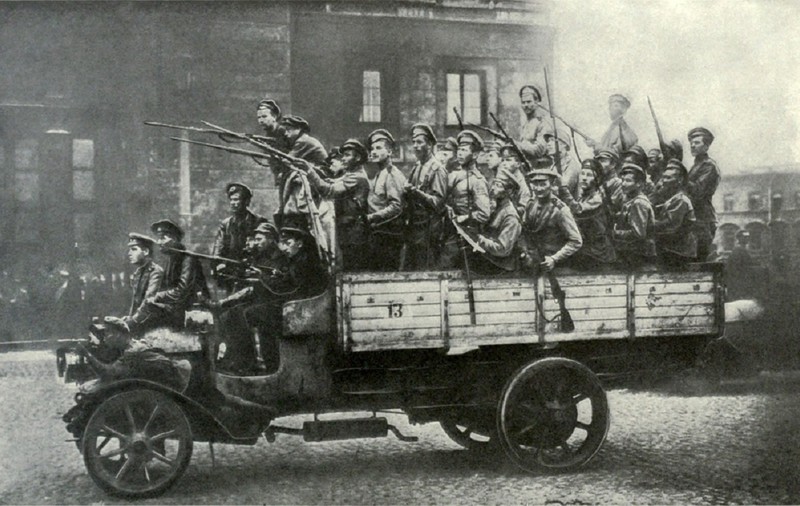 Ce înseamnă când visezi revoluție