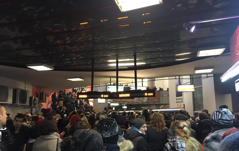 Suspectele probleme de la Metrorex. Defecțiunile tehnice vin pe fondul luptei dintre sindicatul lui Rădoi și directorul Șodolescu, uns de Dragnea