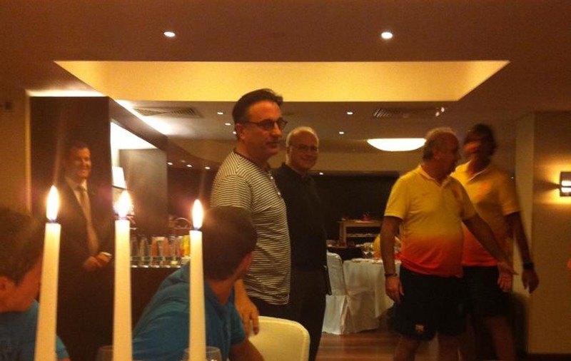 Întâlnire de gradul III. ANDY GARCIA i-a salutat pe ”EXTRATEREȘTRII” de la BARCA. Imaginea a ”scăpat” chiar din interior pe Twitter 