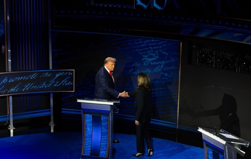 Mai mulți miliardari o susțin pe Kamala Harris decât pe Donald Trump la prezidențiale, susține Forbes