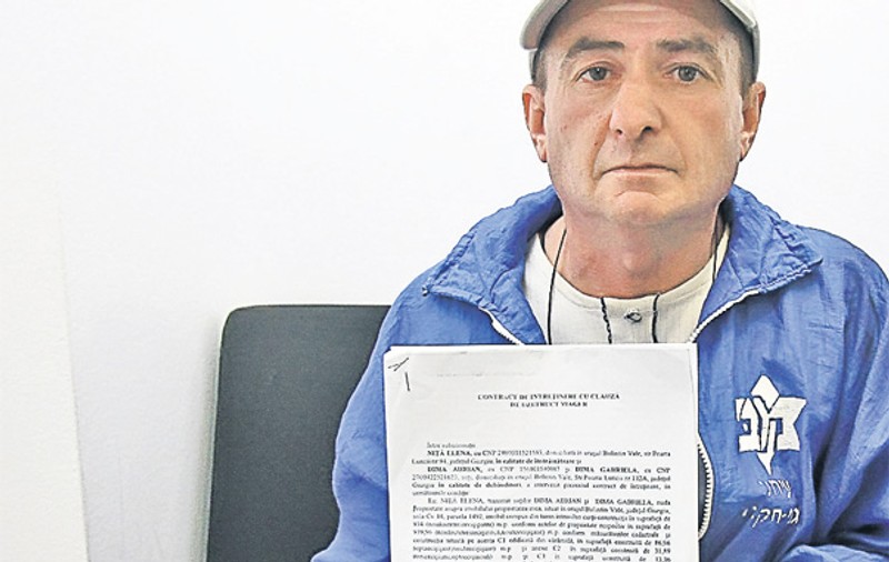 «Eu şi mama riscăm să rămânem pe străzi»