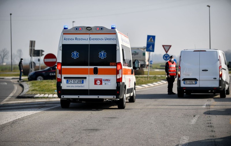 Trei români întorși din Italia, băgaţi forţat în carantină după ce nu au declarat că au venit dintr-o zonă de risc