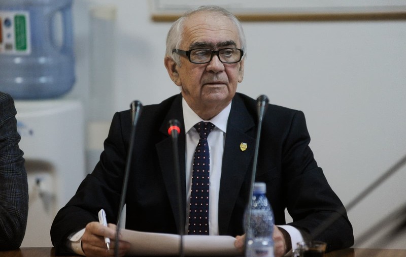 Florin Cârciumaru, fost primar la Târgu Jiu, reținut pentru 24 de ore în dosarul spălării Porții Sărutului cu jet de apă