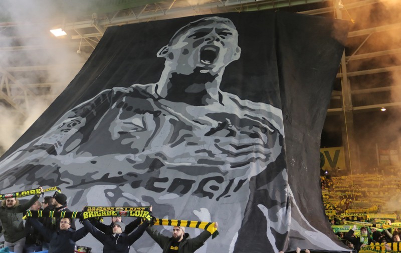 Ziua plângerii! Lacrimi și aplauze pentru Emiliano Sala, la FC Nantes - St. Etienne. Confirmarea anchetatorilor: ”Resturile de la Surtainville sunt de la avionul dispărut”