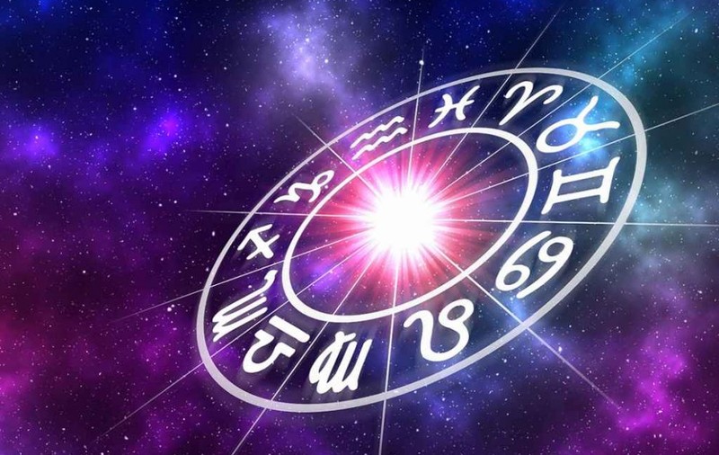 Horoscop, vineri, 9 noiembrie 2018. Una caldă, una rece pentru Gemeni