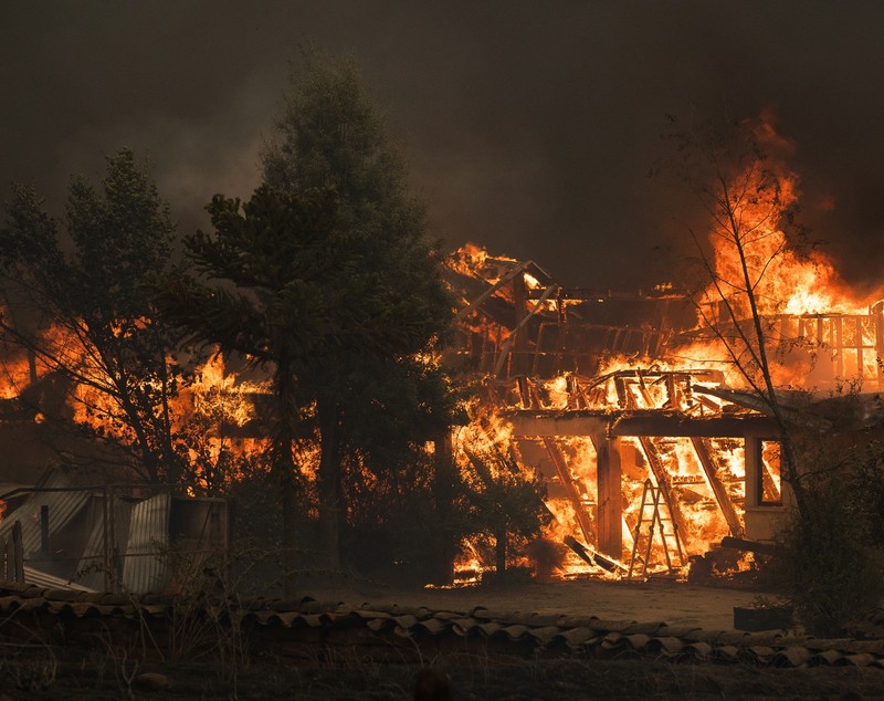 Cel puțin 23 de oameni au murit în urma incendiilor de vegetaţie, în Chile