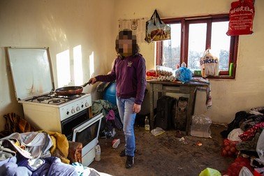 Alexandra, fata de 16 ani a soților Bucur