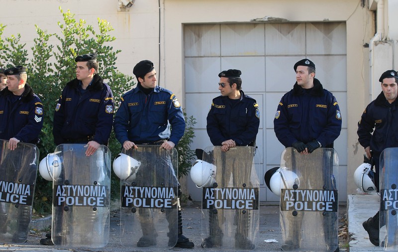 Opt pachete suspecte au fost găsite în Grecia, în urma incidentelor de la sediul FMI din Paris și de la Ministerul german de Finanțe