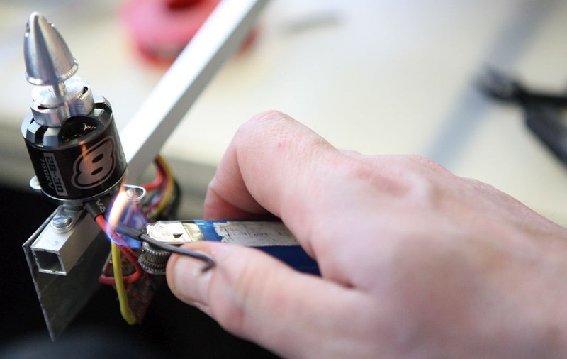Inginerii de la EPFL au inventat primul motor în formă de fir. Foto: Getty Images