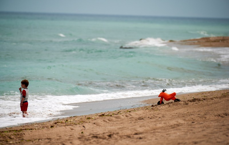 Când vom putea merge, de fapt, în vacanță la mare? Datele înaintate de guvernanți și de hotelieri diferă