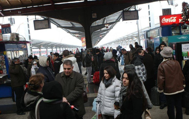 CFR Călători suplimentează numărul trenurilor şi personalul în perioada sărbătorilor de iarnă