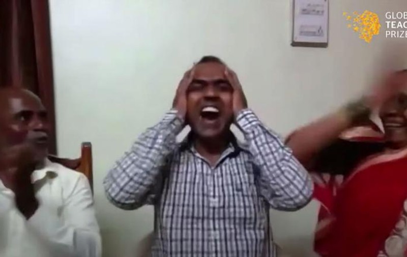 Decizia unui profesor indian care a câștigat un premiu de 1 milion de dolari. Cui îi donează o parte din sumă