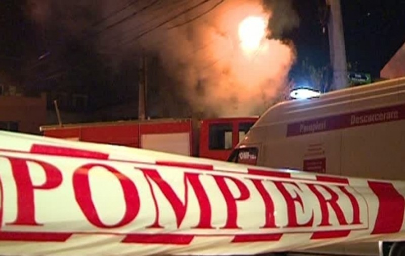 Incendiu devastator în Iaşi: Doi copii şi mama lor au ars de vii
