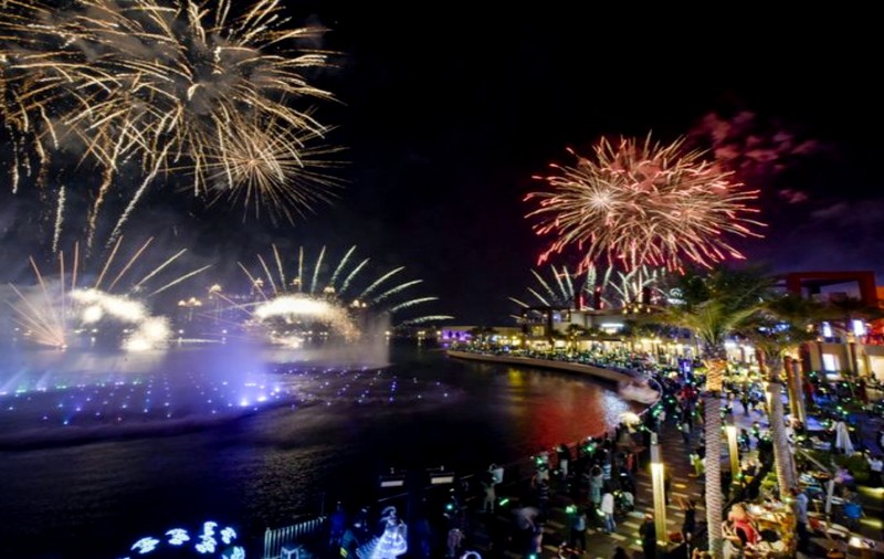 VIDEO | Cartea Recordurilor: Cea mai mare fântână arteziană din lume, inaugurată cu fast în Dubai
