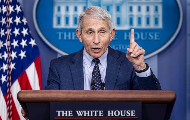 Anthony Fauci solicită concedierea imediată a unui moderator de la Fox News, după ce acesta i-a instruit pe studenți cum să-i dea „lovitura fatală”
