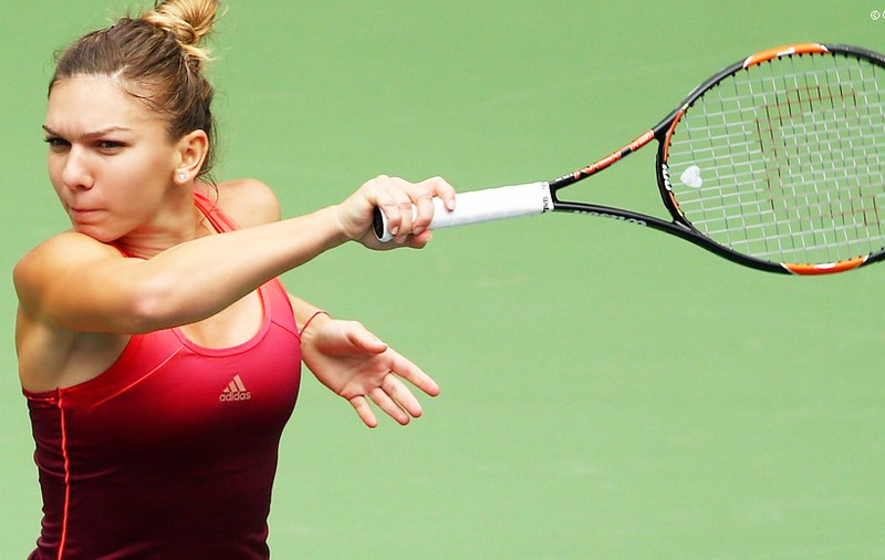 Simona Halep se plânge de condițiile din China: ”A fost greu de jucat!”. ^În ”optimile” de la Guangzhou se va duela, miercuri, cu a 76-a jucătoare a lumii, în fața căreia a pierdut la Fed Cup