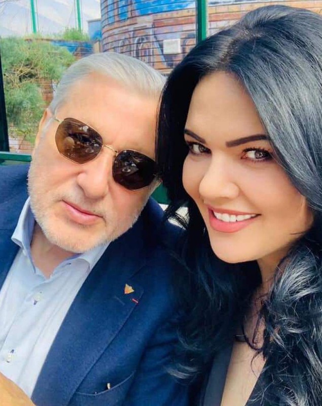 Ioana Năstase a avut nevoie de intervenția medicilor după ce în ultima vreme s-a simțit rău. „M-am așezat pe scări, să nu se întâmple altceva”