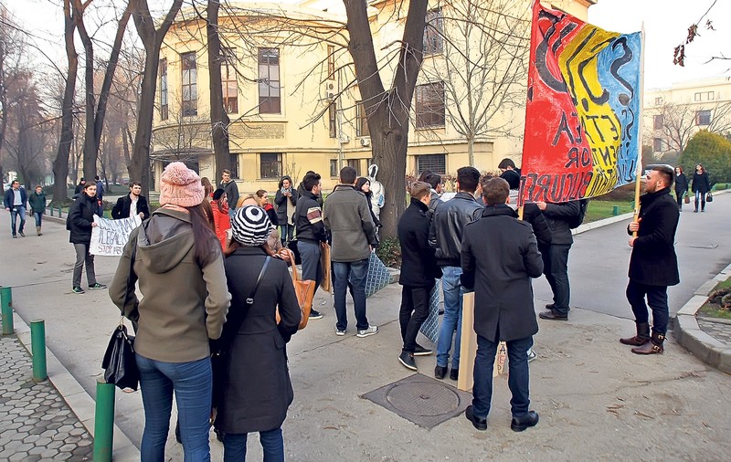 «Particulara» îngroapă visul la studenţie