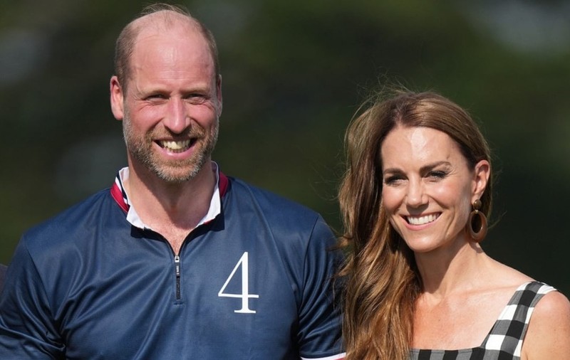 Kate Middleton, apariție rară într-o ținută de vară. Prințesa de Wales l-a susținut pe Prințul William la meciul anual de polo caritabil