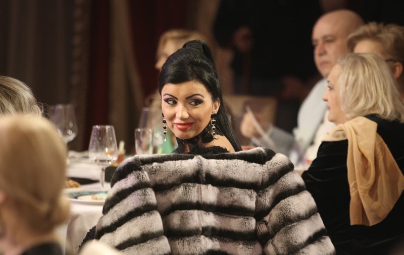 Adriana Bahmuțeanu a îngropat securea războiului cu Silviu Prigoană pentru binele celor doi băieți ai lor. «I-am zis că renunț la orice proces, pentru că supuneam copiii unui stres inimaginabil»