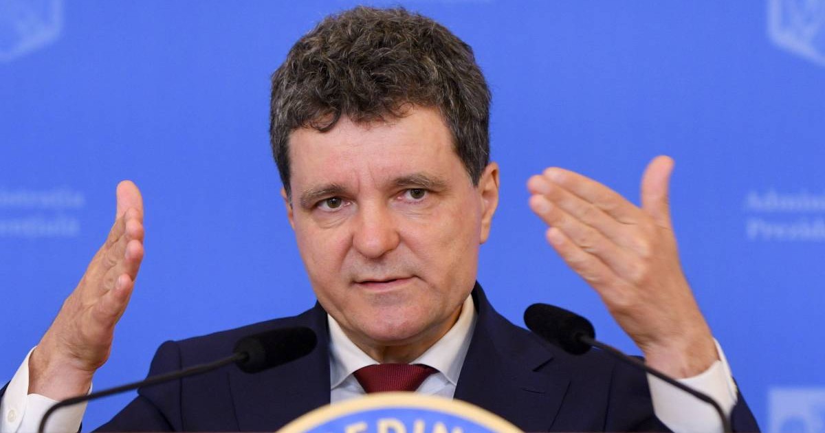 Nicușor Dan a devenit președinte în luna mai